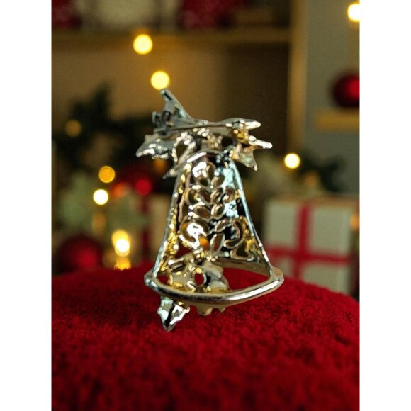 Vintage 1960’s Gerry Christmas Bell Brooch – Gold Tone with Holly & Enamel Accen - Picture 3 of 5